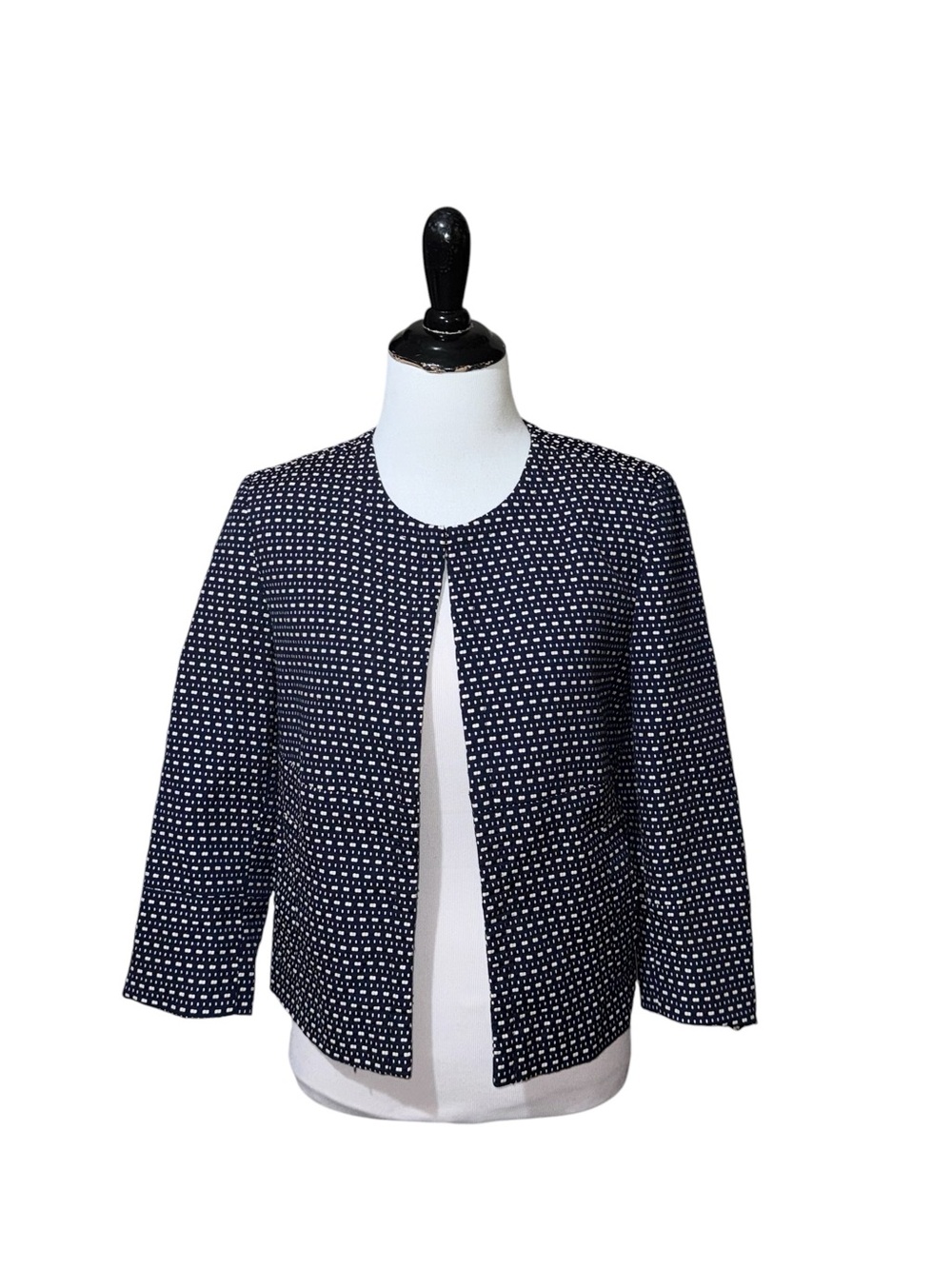 Merona Women's S Small Cropped Blazer 3/4 Sleeves Textured One Button Closure